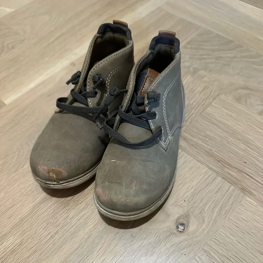 Crown Vintage Lil Hank tan boots